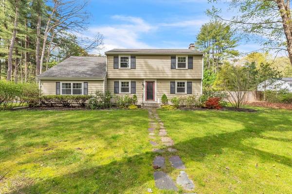 12 Stubtoe Ln, Sudbury, MA 01776