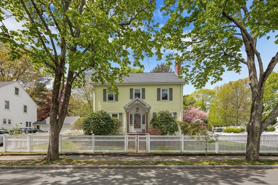 93 Governors Rd, Milton, MA 02186