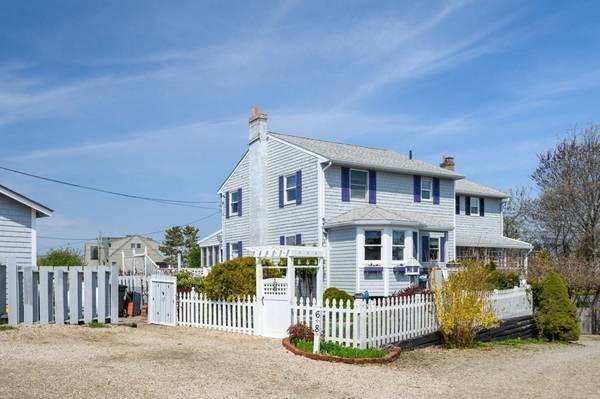 Newburyport, MA 01950,6 I St #1