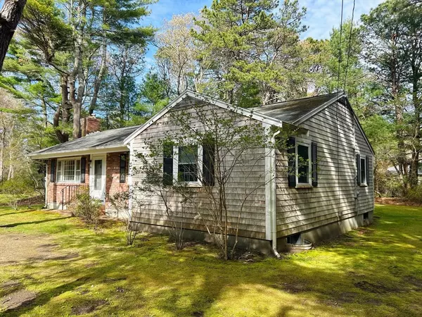 Bourne, MA 02559,36 Bennets Neck Dr