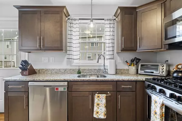 Tyngsborough, MA 01879,74 Riley Road #88