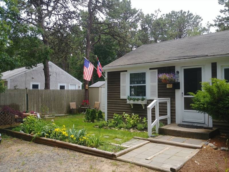 7 Thatcher Rd #8, Yarmouth, MA 02664