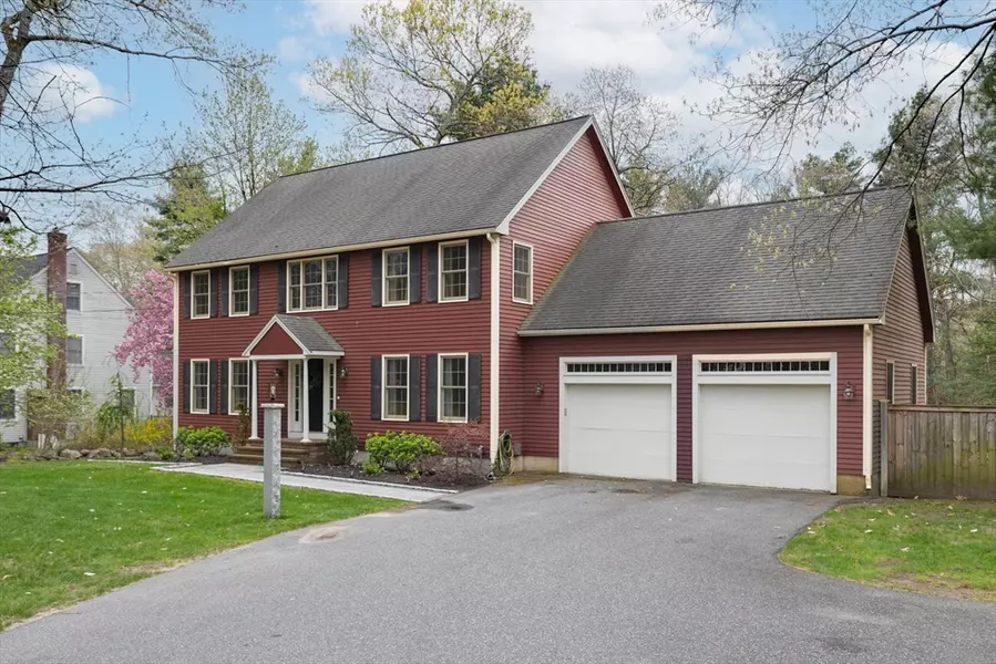 30 Walnut St, Millis, MA 02054