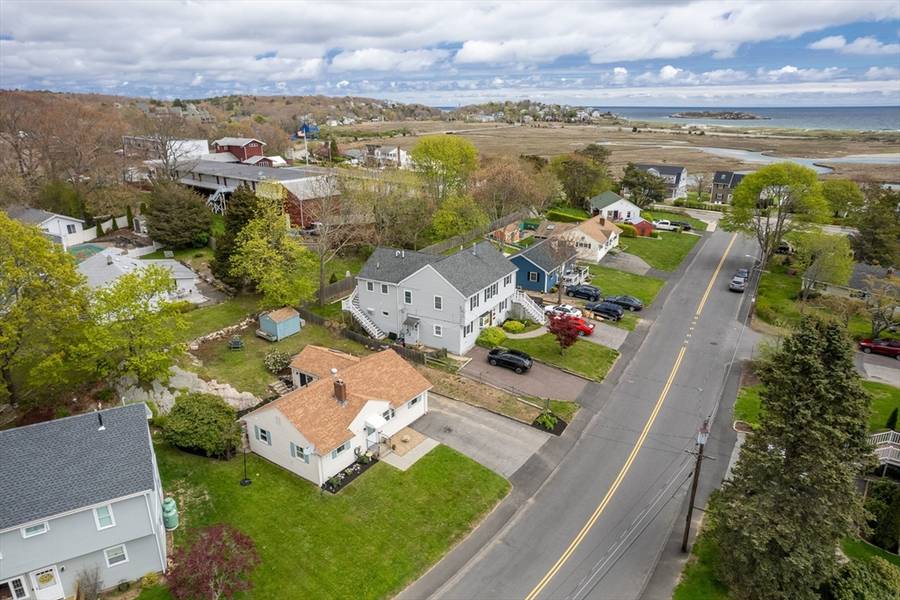 9 Marina Dr, Gloucester, MA 01930