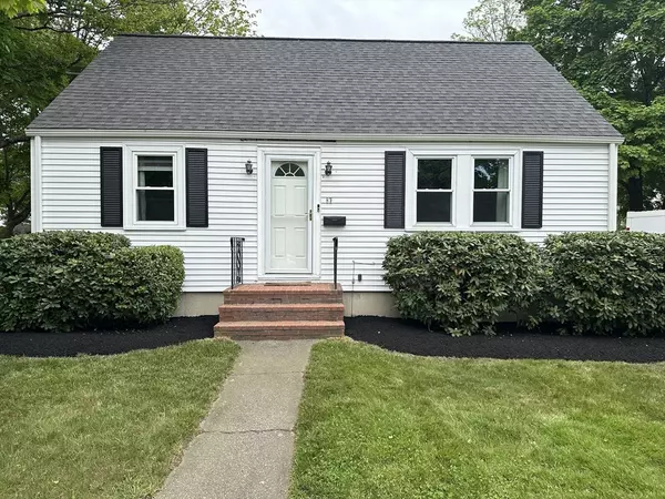 67 Carpenter St., Foxboro, MA 02035