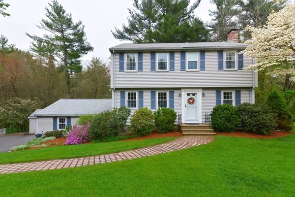 4 Saddle Hill Road, Medway, MA 02053