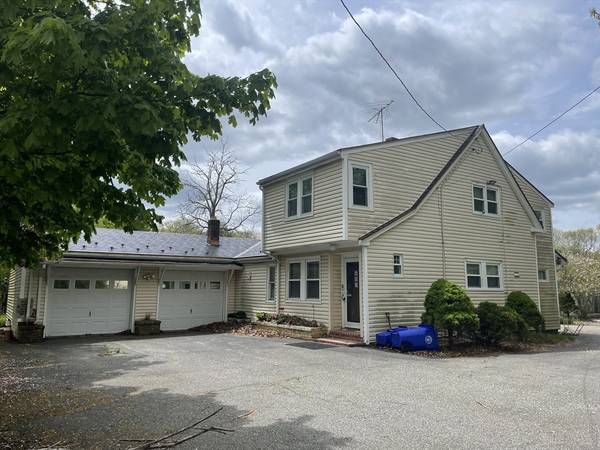 190 Pine St, Holbrook, MA 02343