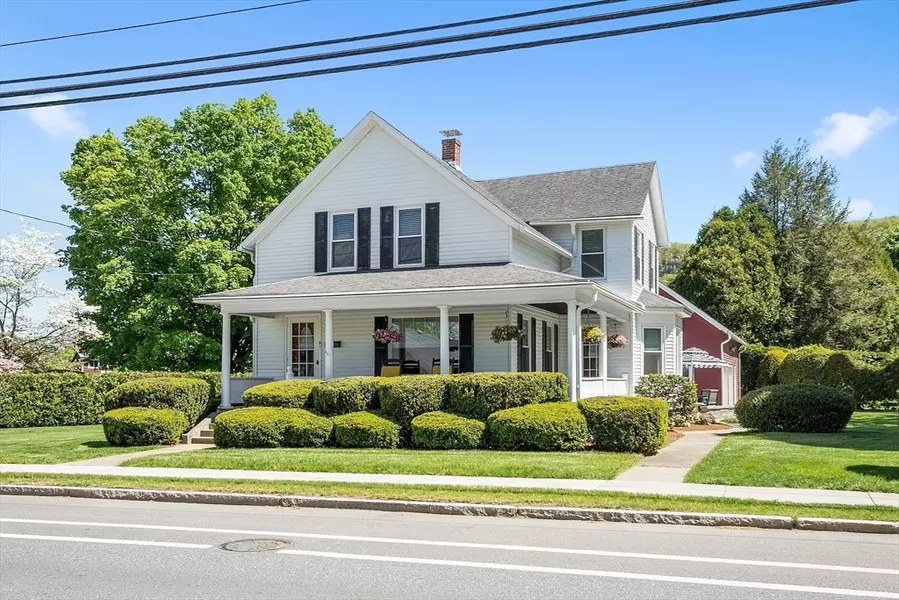 51 Sugarloaf St, Deerfield, MA 01373