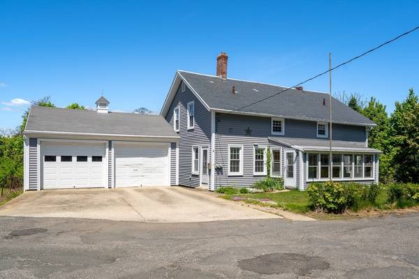 6-8 Emerald Pl, Easthampton, MA 01027