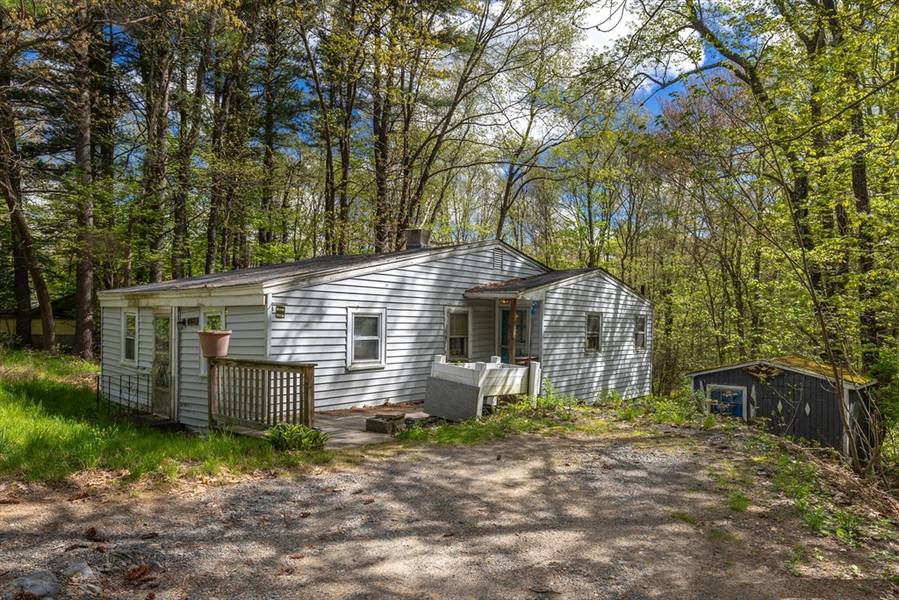 502 Brockelman Rd, Lancaster, MA 01523