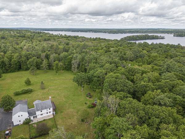 16 Hemlock Shore Road, Lakeville, MA 02347