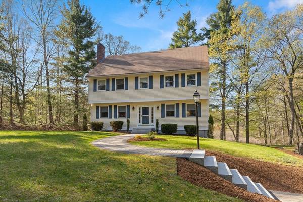 336 Sharpners Pond Rd, North Andover, MA 01845