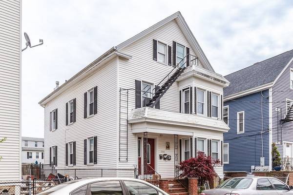 158 Crapo St, New Bedford, MA 02744