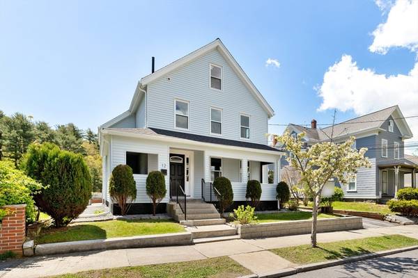 12 Charles St, Wakefield, MA 01880