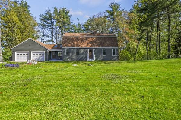 13 Sherwood Cir, Salem, NH 03079