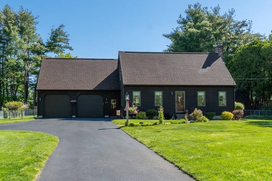 872 Somers Rd, East Longmeadow, MA 01028