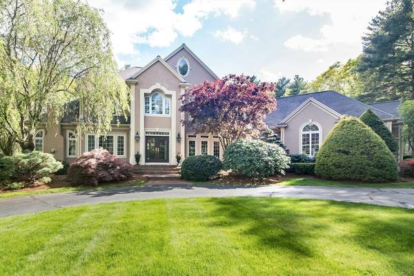 34 High Ridge Cir, Franklin, MA 02038