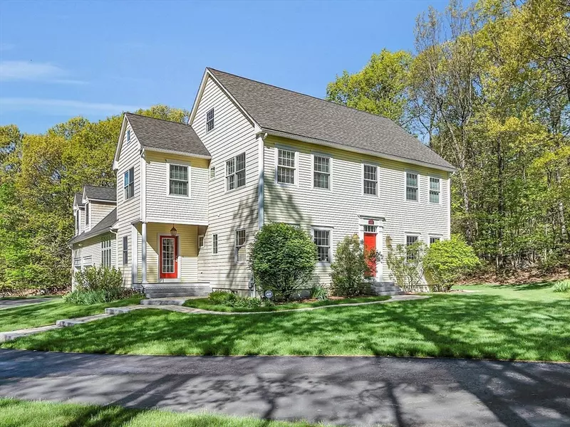 64 Alpine Way, Tyngsborough, MA 01879