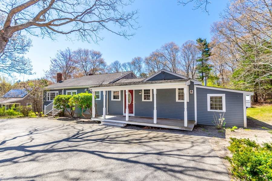 15 Diandy Rd, Bourne, MA 02562