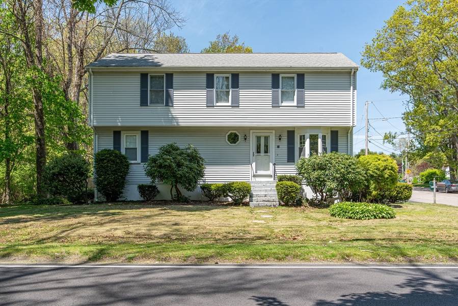 24 Union St, Easton, MA 02356