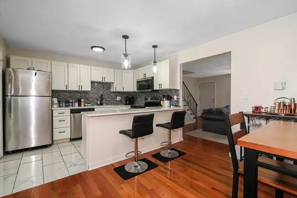 Plymouth, MA 02360,207 Samoset St #AT2