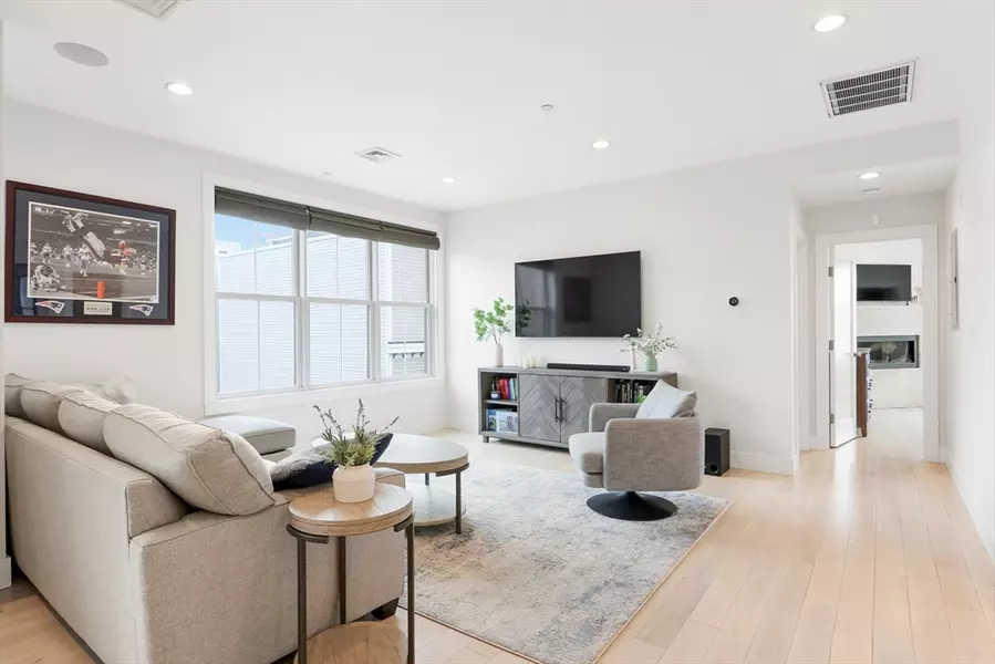 309 E Street #45, Boston, MA 02127