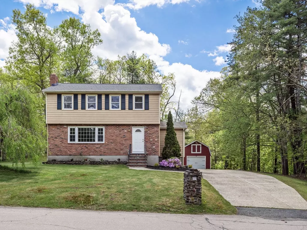 Holliston, MA 01746,167 Karen Circle