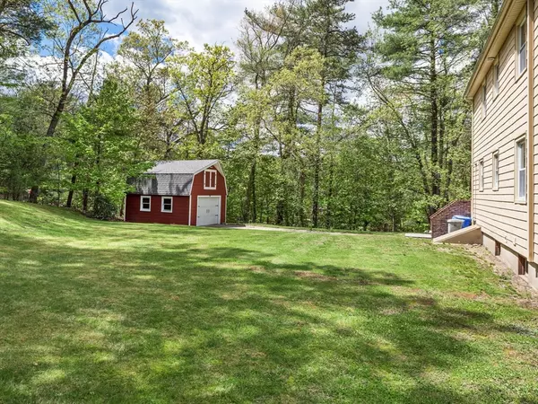 Holliston, MA 01746,167 Karen Circle