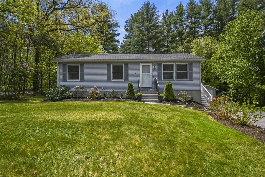 16 Sharon Circle, Uxbridge, MA 01569