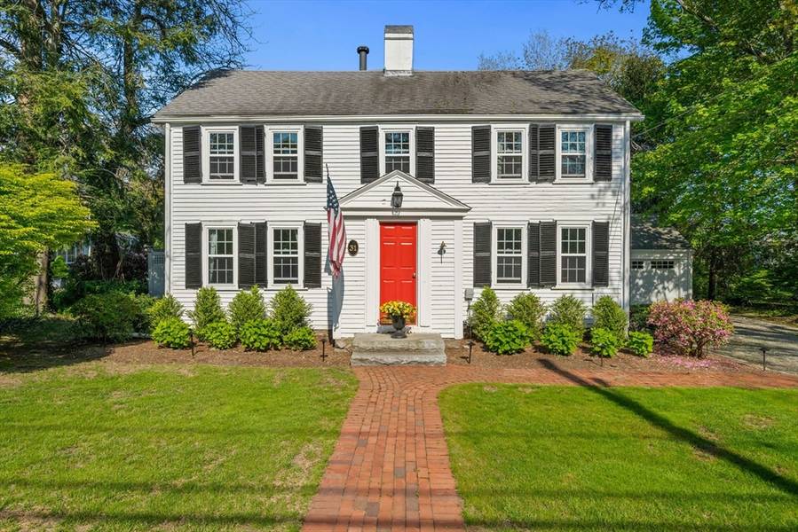 31 Cove St, Duxbury, MA 02332