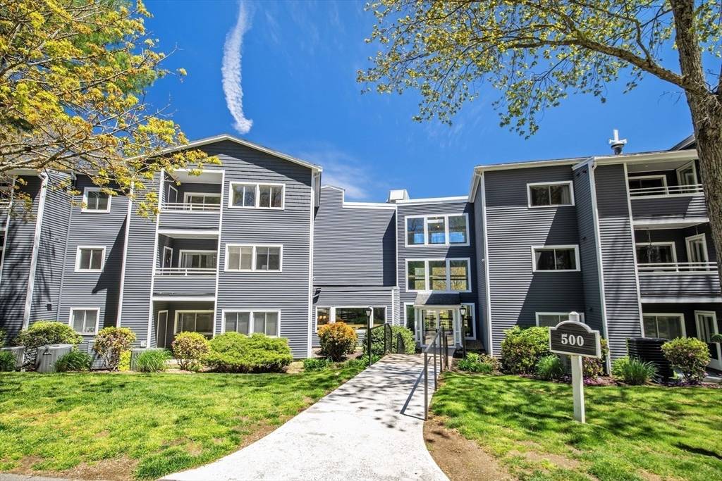 500 Colonial Drive #301, Ipswich, MA 01938