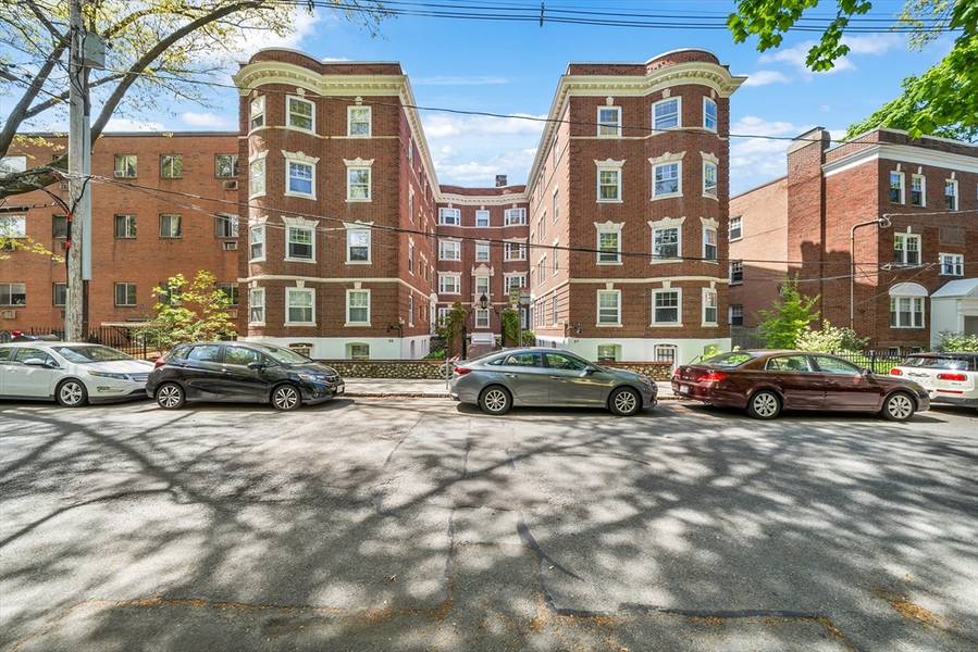 37 Lee St #2, Cambridge, MA 02139