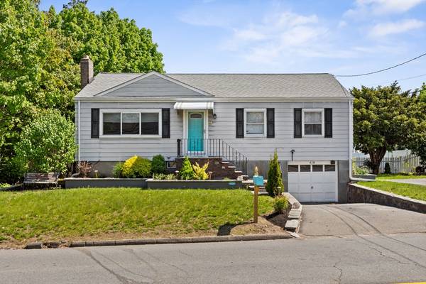 428 Salem St, Woburn, MA 01801