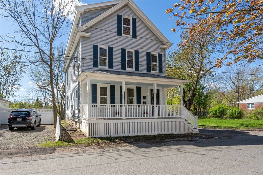 29 Field Street #1, Amesbury, MA 01913