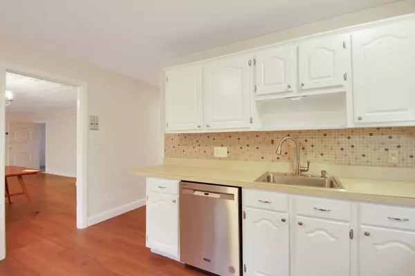 North Andover, MA 01845,90 Farrwood Ave #1