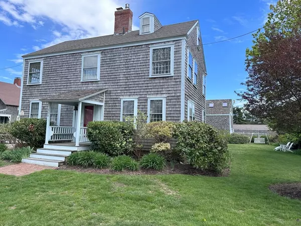 300 Shore St, Falmouth, MA 02540