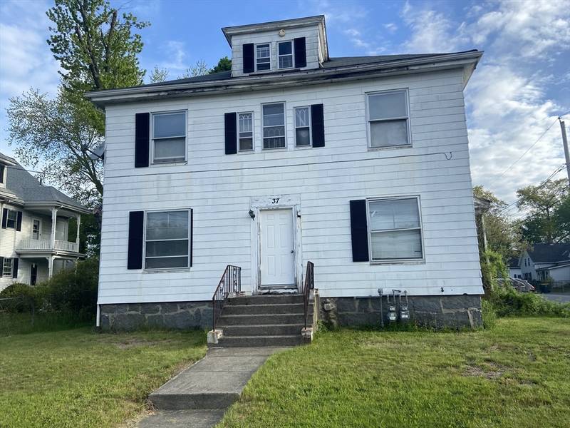 37 Brockton Ave, Abington, MA 02351