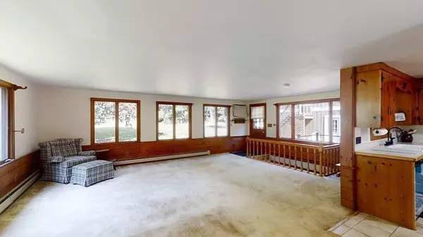 Stow, MA 01775,11 Delaney St