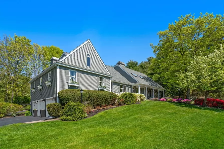 71 Cranberry Ln, Needham, MA 02492