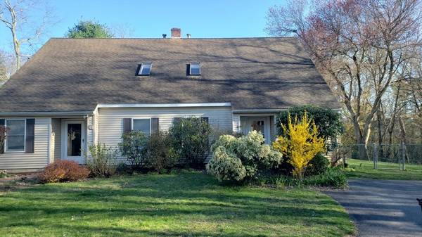 22 Garden Rd #22, Natick, MA 01760