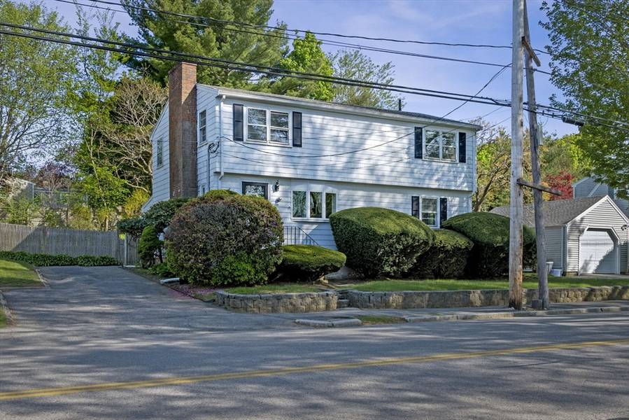 289 West Shore Drive, Marblehead, MA 01945