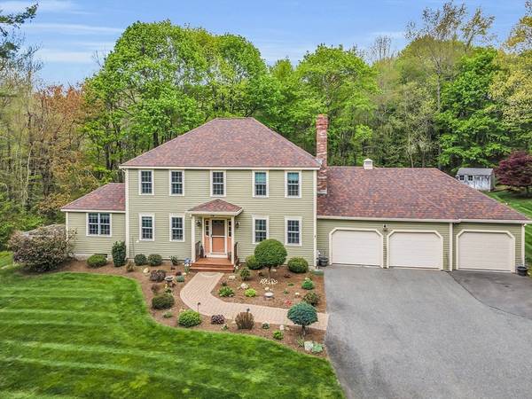 10 Calamint Hill Rd N, Princeton, MA 01541