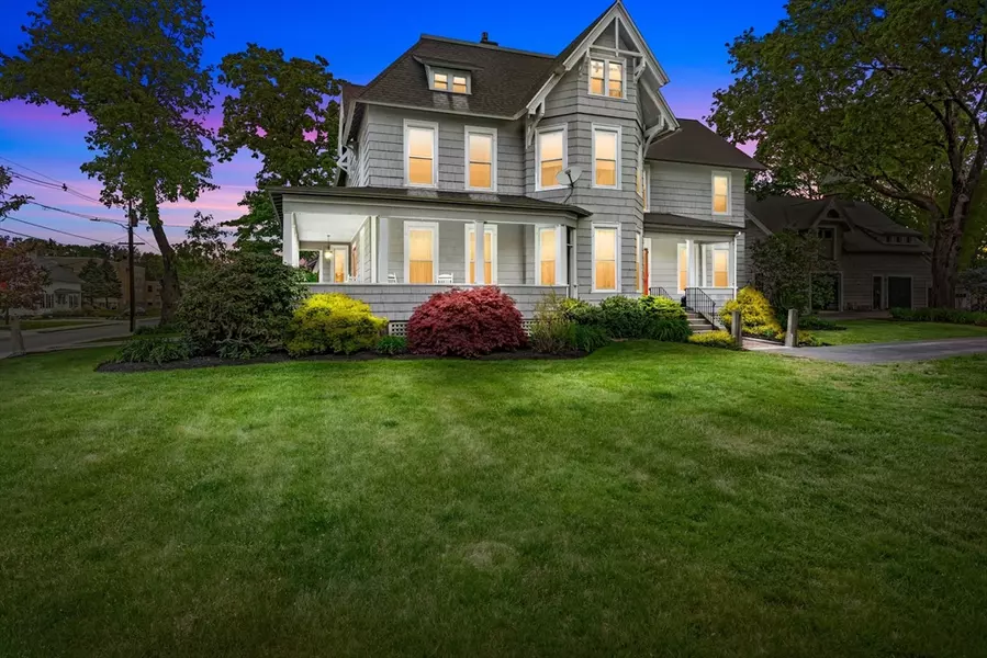 49 Capron St, Uxbridge, MA 01569