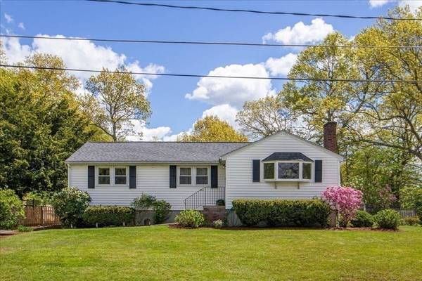 3 Hal Ave, Brockton, MA 02301