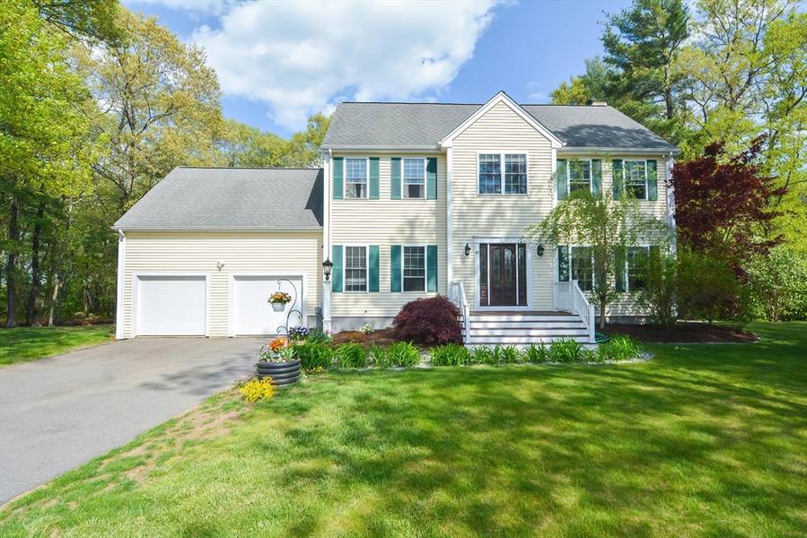 19 Haven Way, Hopedale, MA 01747