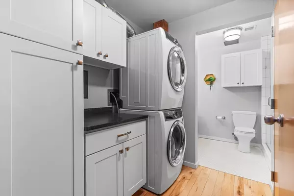 21 Wormwood St #619 Boston, MA 02210