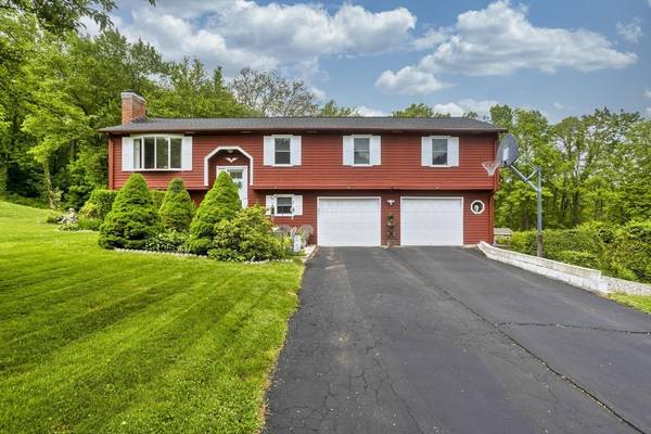 131 Beacon Hill Rd, West Springfield, MA 01089