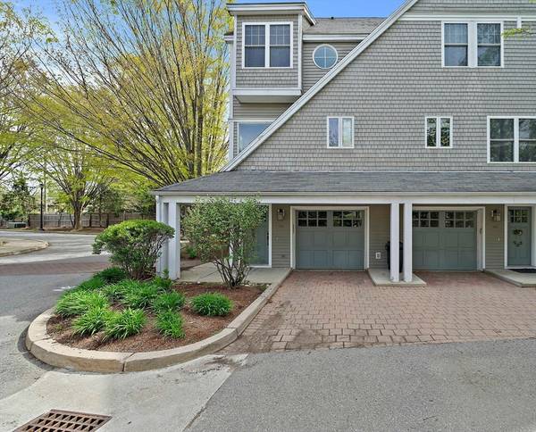 400 Cross Street #401, Winchester, MA 01890