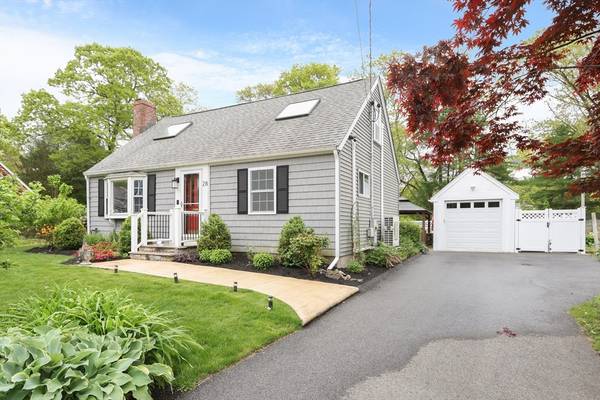 28 Longfellow Road, Natick, MA 01760