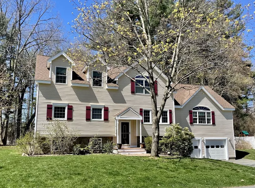 32 Newport Drive, Westford, MA 01886